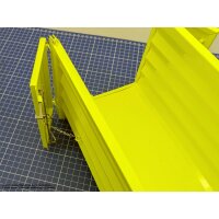 Rib-less hooklift bin, high